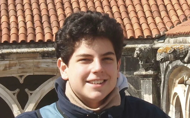 Canonização de Carlo Acutis, o 'santo da internet', é suspensa após morte do papa Francisco