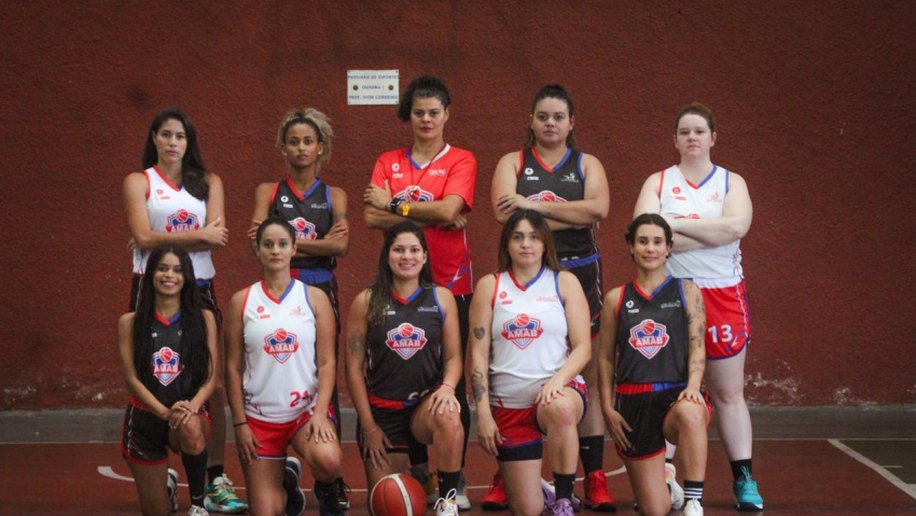 Prefeitura de Maceió apoia equipe feminina de basquetebol master em disputa regional