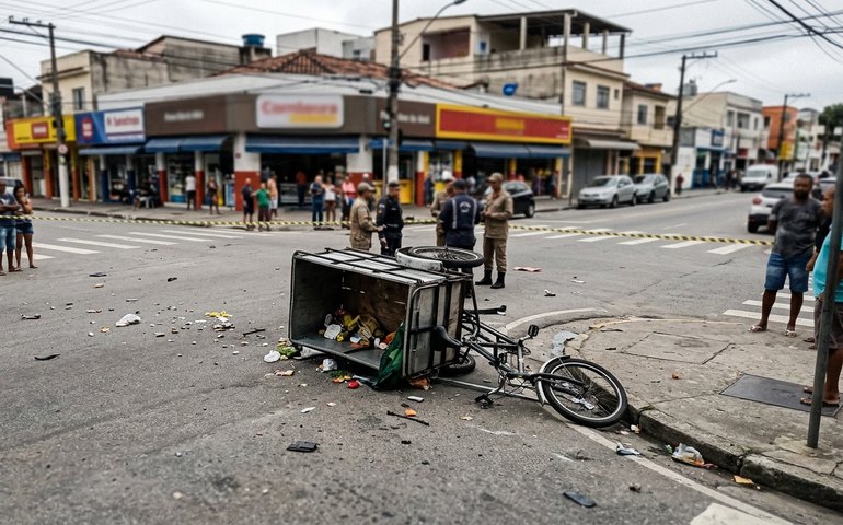 Uma pessoa morre em acidente com triciclo em Cascadura