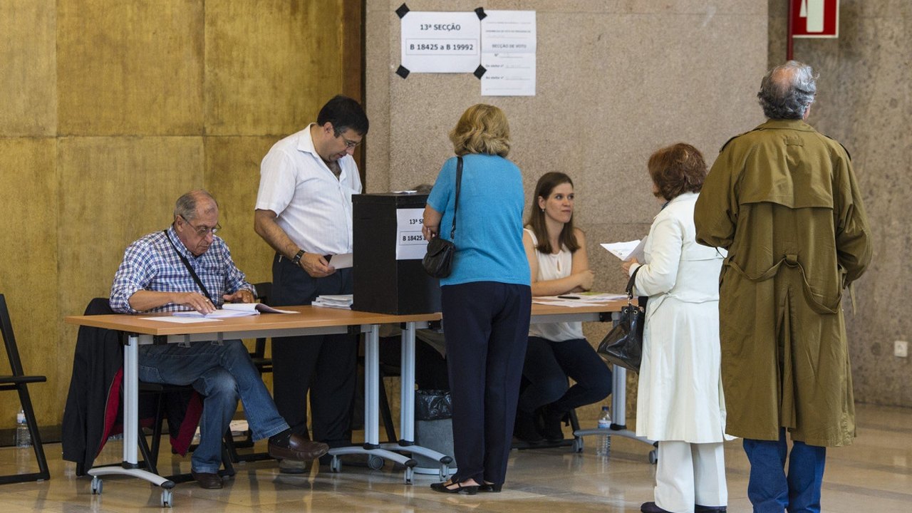 Eleitorado brasileiro no exterior cresce 24% e bate recorde