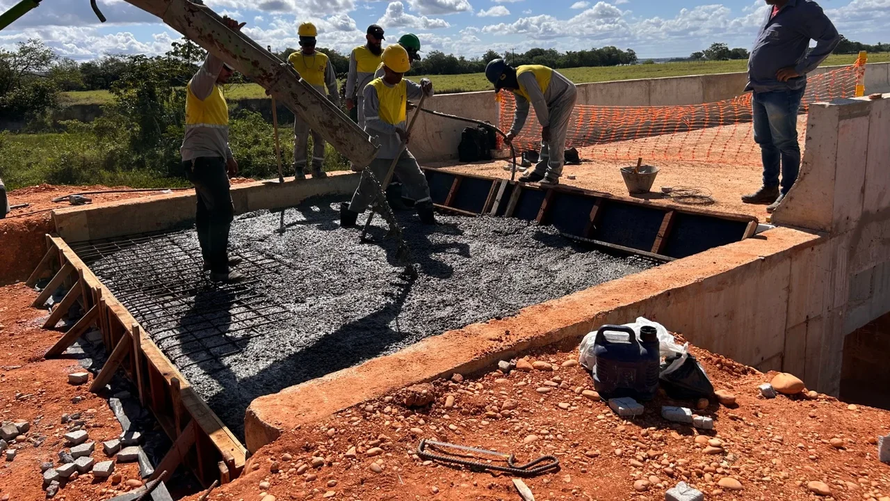 Prefeitura de Penedo conclui mais uma etapa da construção da ponte da Ponta Mofina