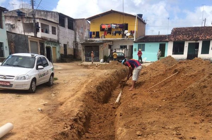 Área do terminal do Mocambo recebe serviços de esgotamento