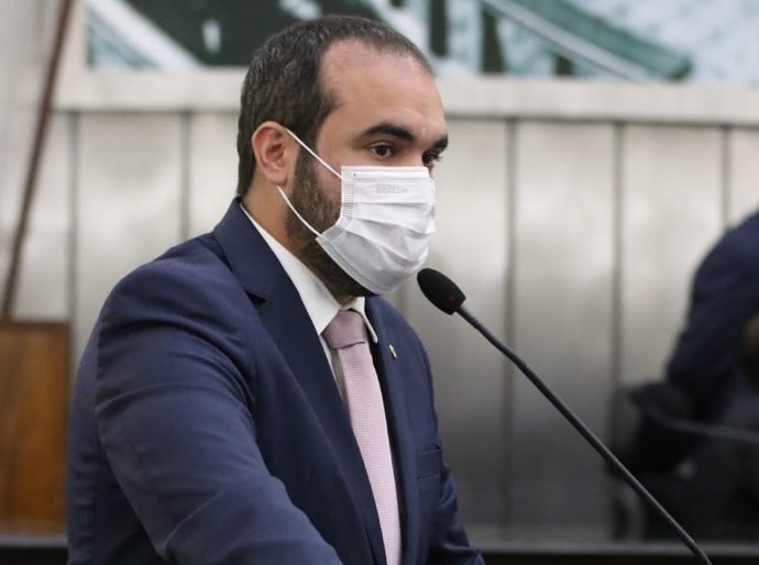Davi Maia destina emenda para compra de gerador de energia da UPA de Viçosa
