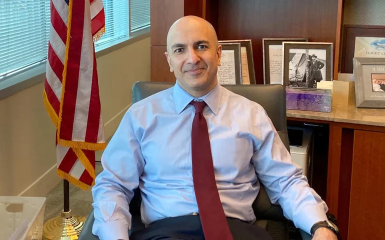 Membro do Fed reitera previsão de 2 cortes de juros em 2025, com 1ª redução em setembro