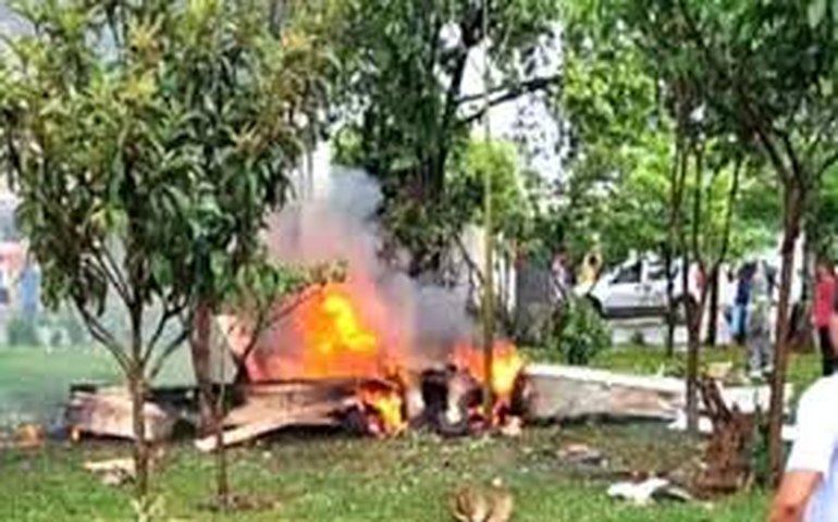 Avião de pequeno porte cai e deixa cinco mortos em Mato Grosso