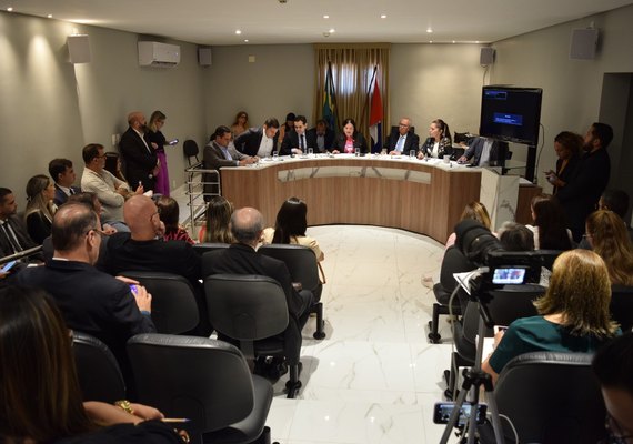 Assembleia discute problemas de pacientes oncológicos em Alagoas