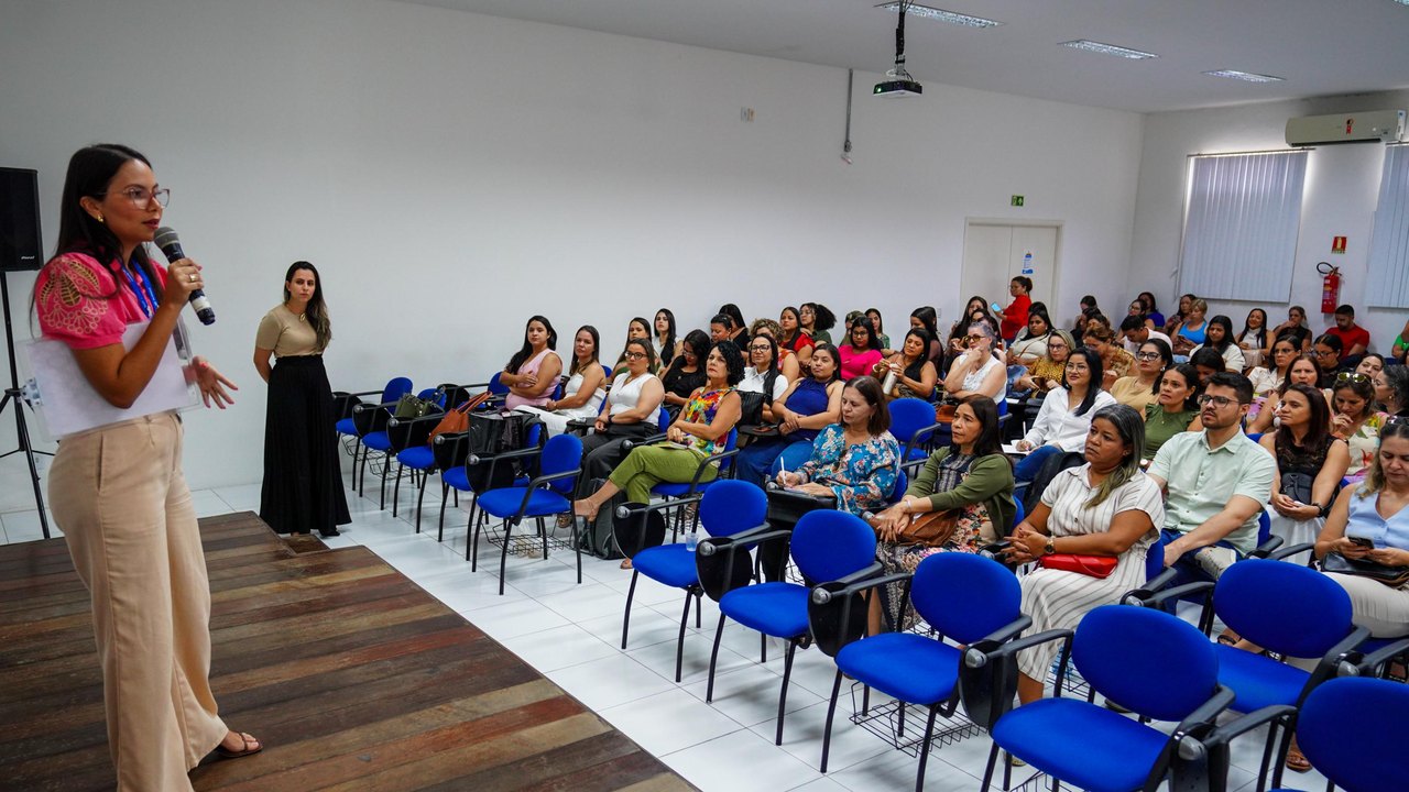 Sesau promove capacitação para técnicos municipais sobre prevenção ao câncer de colo do útero