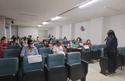 Saúde realiza Oficina de Atualização em Cuidado Pré-Natal para médicos do Município
