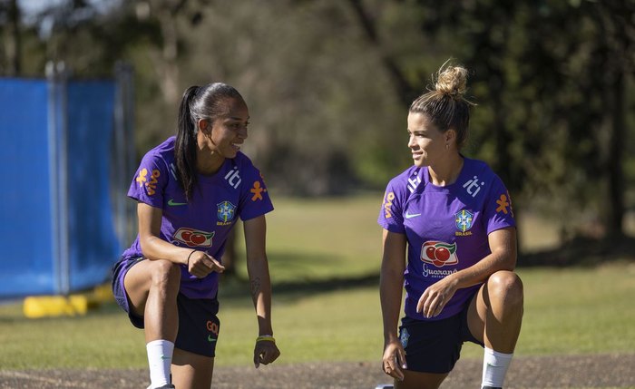 Seleção feminina começa a trabalhar na Austrália