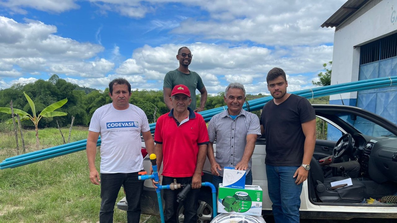 Prefeitura de Branquinha e CODEVASF instalam kits de irrigação por gotejamento