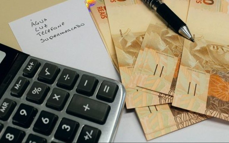 CMN fixa meta de inflação em 3,00% para 2025, com margem de 1,5 pp