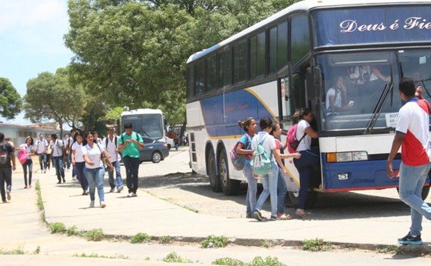 Mais de 70% dos gestores já aderiram à municipalização do transporte escolar