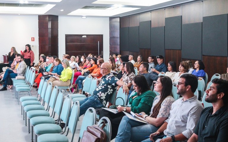 Educação realiza planejamento estratégico da rede municipal de ensino para 2023