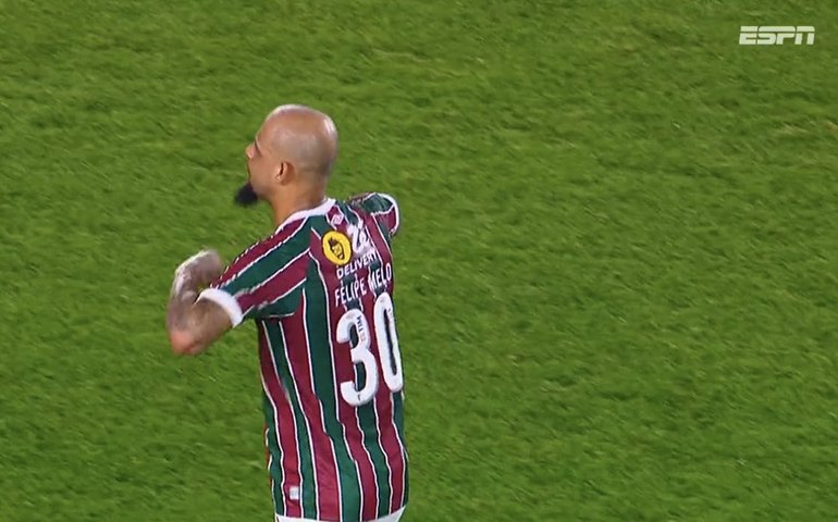 Felipe Melo defende 'não passar mão na cabeça' de Daniel Alves e Robinho: 'Tem que pagar'