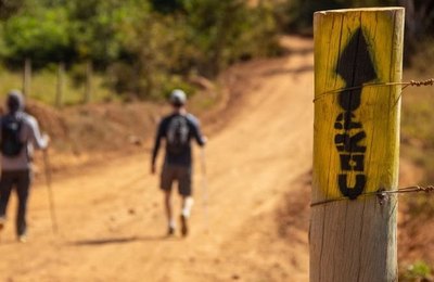 Das praias e chapadas às serras, florestas e montanhas: conheça as trilhas de longo curso mais famosas do Brasil