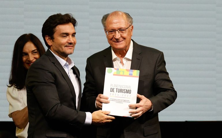 Governo quer atrair 8,1 milhões de turistas internacionais até 2027