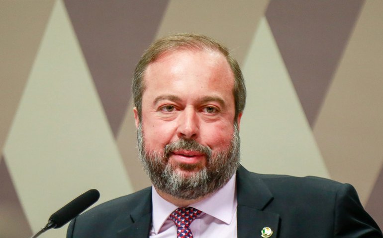 Silveira se reuniu com Dino e PF para discutir vandalismo a torres de transmissão