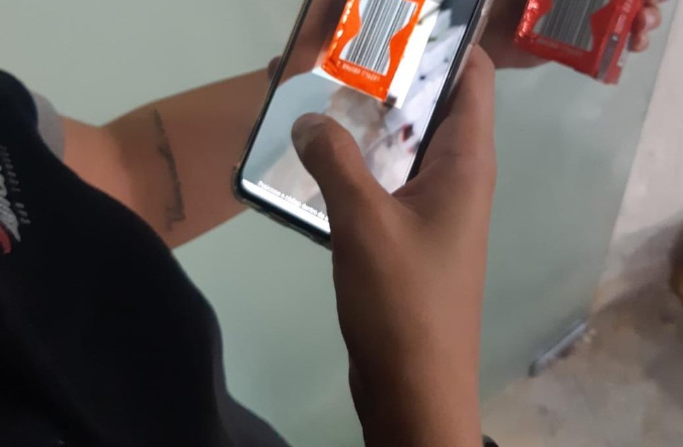 thumbnail_Diversos produtos podem ser consultados pelo nome ou código de barras.jpg / Foto: assessoria de comunicação