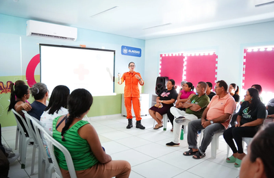 Capacitação em primeiros socorros reúne profissionais das creches de Japaratinga