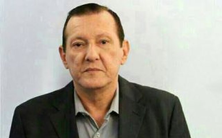 Candidato ao Senado, Coronel Brito, agride eleitora na frente de policial militar
