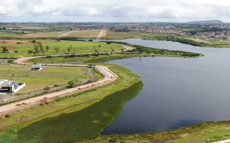 Adolescente morre afogado ao pular em lago conhecido por acidentes em Arapiraca
