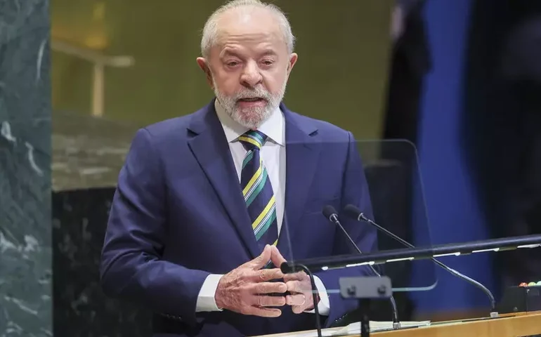 'Genocídio' em Gaza sepulta 'mito do Ocidente', diz Lula