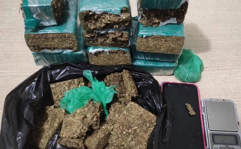 Presa em flagrante mulher com mais de 2kg de maconha em casa