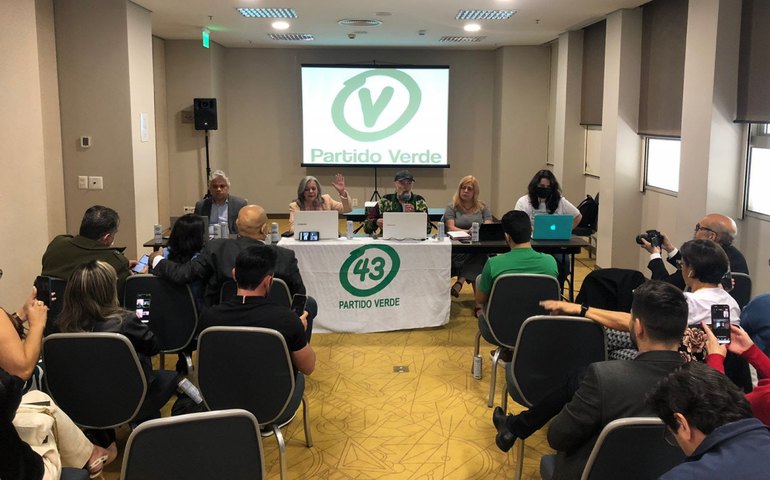 Em convenção, Partido Verde oficializa apoio a chapa Lula-Alckmin