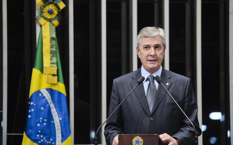 Fachin mantém para hoje julgamento de denúncia da PGR contra Collor