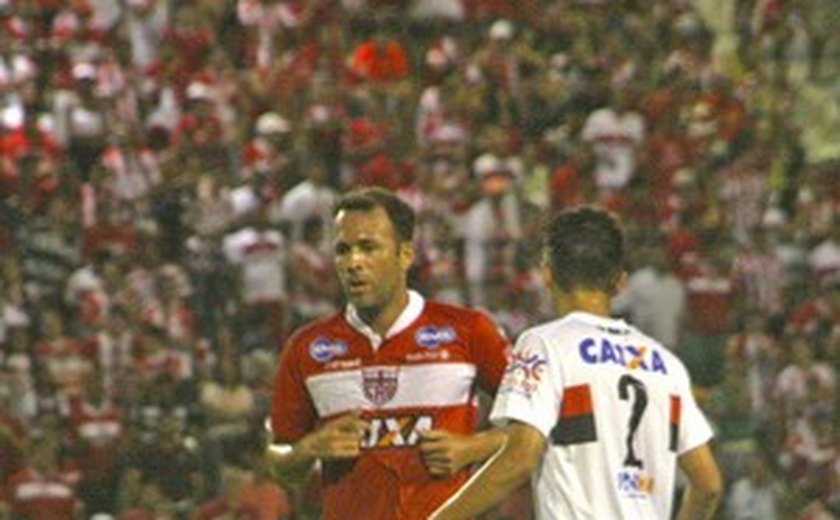 Gabriel pontua erros do CRB em nova derrota no Estádio Rei Pelé