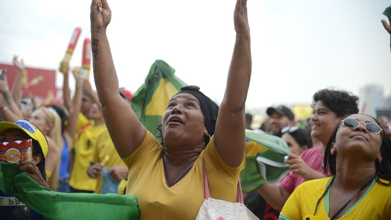 PM reforça segurança em pontos de concentração de torcedores no Rio
