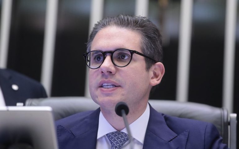 Câmara está atenta para garantir retorno de todos os brasileiros que estão em Israel, diz Motta