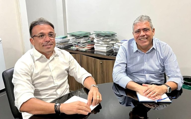 Prefeito Theobaldo Cintra pleiteia na Semarh instalação de novos poços artesianos em Major