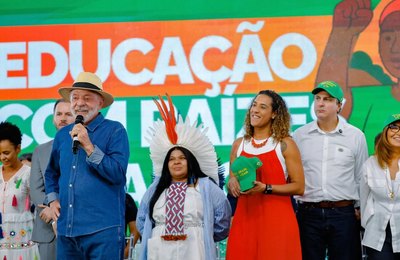 Lula mantém disposição para o diálogo, mas critica recusa de Trump