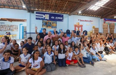 Quebrangulo anuncia kits escolares para toda rede municipal de ensino
