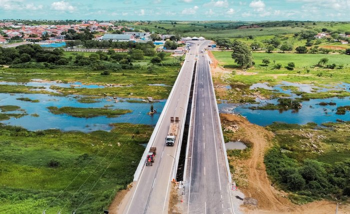 Entre vias urbanas, estradas e rodovias, o Governo de Alagoas já restaurou quase 500 km em todo o estado