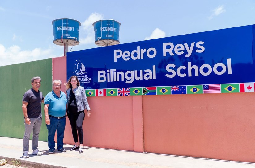 Cibele Moura celebra implantação de ensino bilíngue em escola de Paripueira