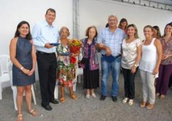 DAF homenageia profissionais que contribuíram com a Assistência Farmacêutica em Alagoas