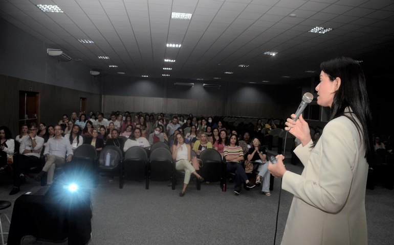 Médicos e enfermeiros são capacitados sobre o Diagnóstico de Anomalias Congênitas
