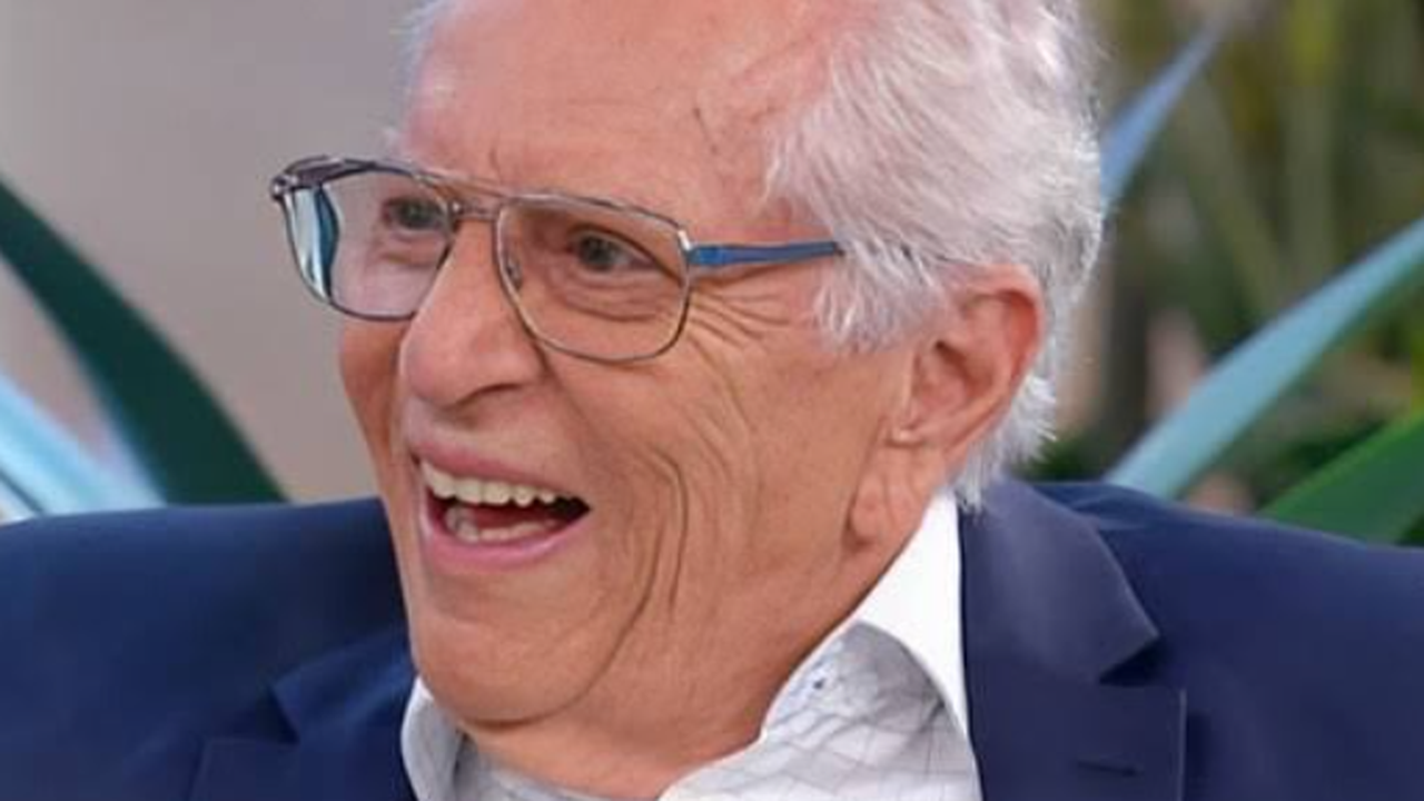 Esposa de Carlos Alberto de Nóbrega diz que humorista fará cirurgia cardíaca para colocar marcapasso