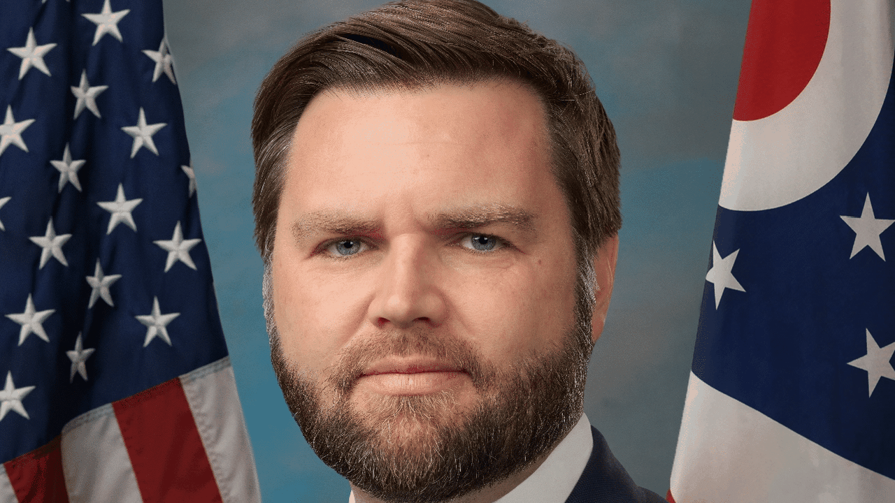 Quem é J.D. Vance, republicano candidato à vice na chapa de Donald Trump