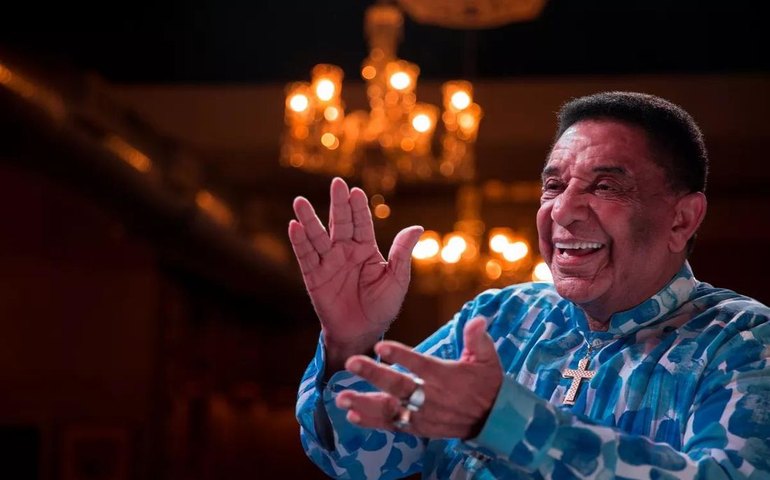 Artistas e políticos lamentam morte de Agnaldo Timóteo