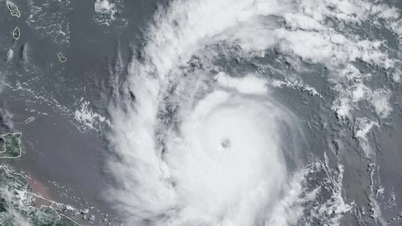 Furacão Beryl ameaça o Caribe e avança como tempestade de Categoria 3; veja vídeo do Espaço