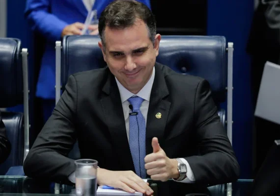 Com aval de Pacheco, Senado institui semana de trabalho com 3 dias