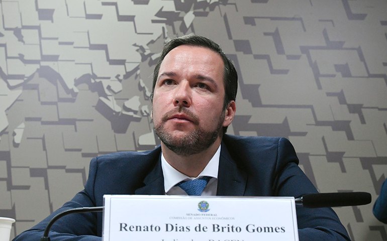 Não existe mais assimetria na regulação entre incumbentes e novos entrantes, diz Gomes, do BC
