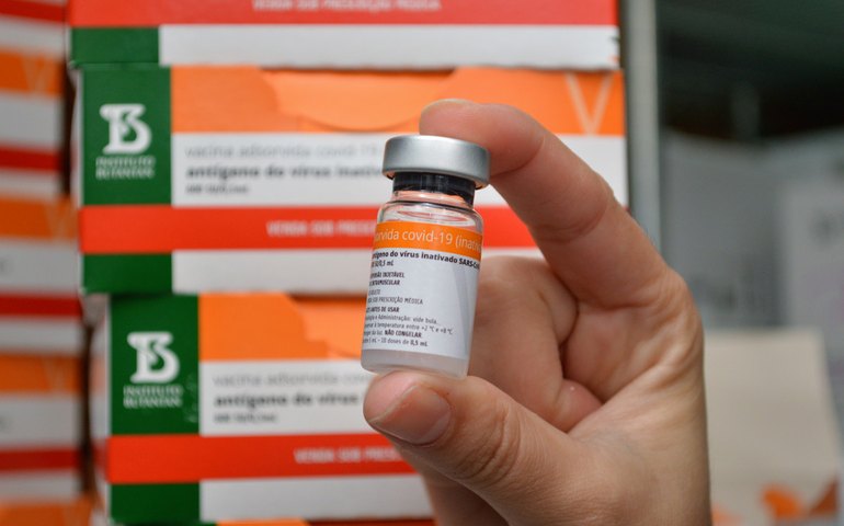 Vacinação com CoronaVac é ampliada para crianças de 3 a 5 anos de idade em Alagoas