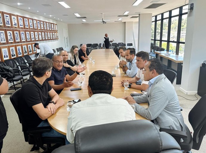 Estado avança na articulação para implantação do Centro de Distribuição do Mix Mateus