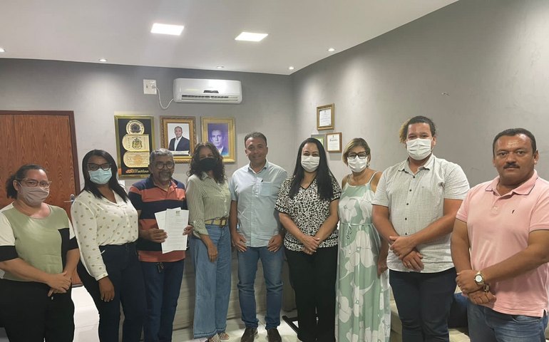 Prefeito de Major anuncia pagamento do 14º salário a servidores da área de Educação