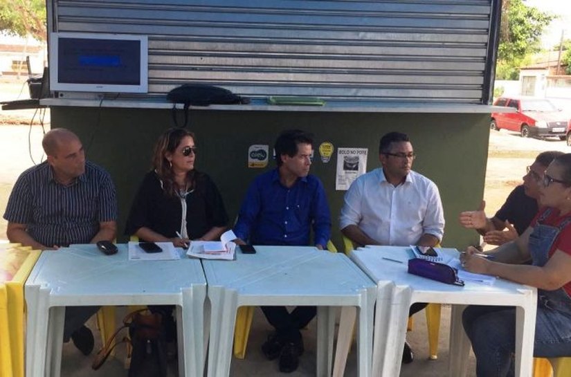 Prefeitura fará ordenamento de ambulantes na praça do Salvador Lyra