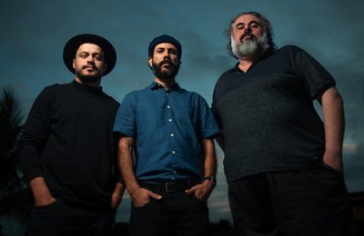 Projeto Seis & Meia 2026: Uma viagem musical do som retrô ao soul com Lostalgia e Gato Negro